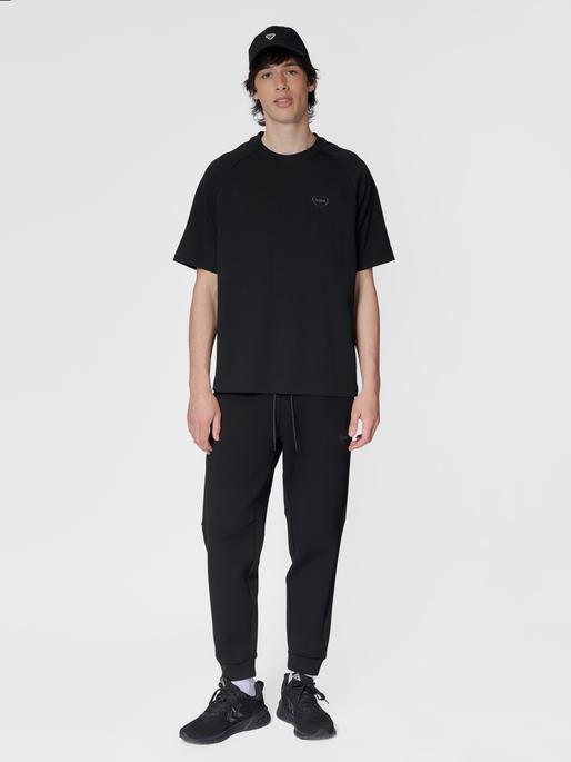 Actual product image hummel hmlTECH LOOSE TEE (XS)