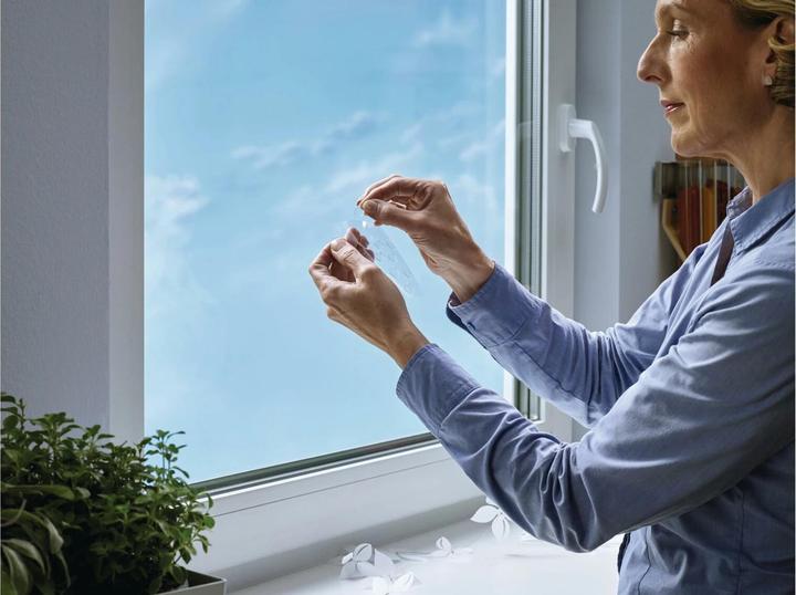 Produktbild tesa Doppelseitige Klebepads transparent, Glas, 60 Stück