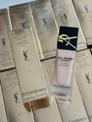 Immagine prodotto Yves Saint Laurent All Hours Foundation Luminous Matte Liquid Foundation Ln1 25Ml (LN1)