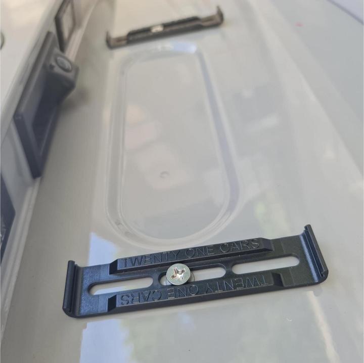 Produktbild 21cars Klick Kennzeichenhalter Langformat (Front, Langformat)
