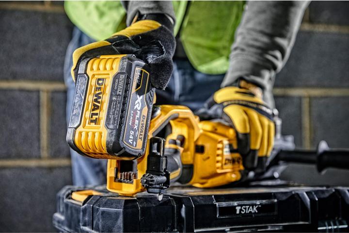 Produktbild DeWalt FLEXVOLT ANGLE RETURN 54V 269Nm WITHOUT BATTERIES AND CHARGER DCD470N