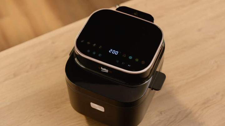 Image du produit Beko Friteuse numérique à air chaud avec cuisson vapeur et programmes automatiques