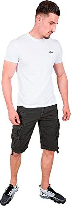 Actual product image Alpha Industries Jet Shorts - 81739 (36)