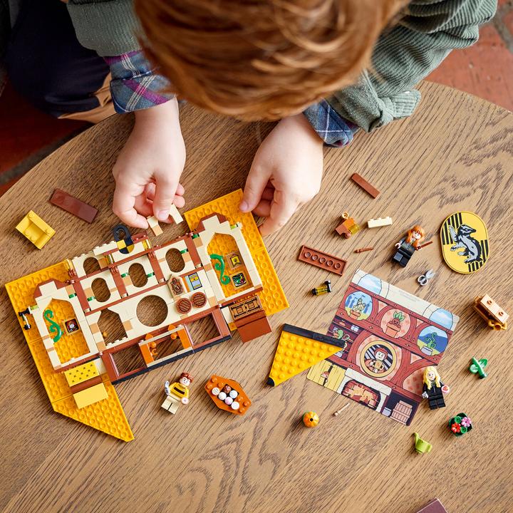 Immagine prodotto LEGO Stendardo della casa Hufflepuff (76412, LEGO Harry Potter)