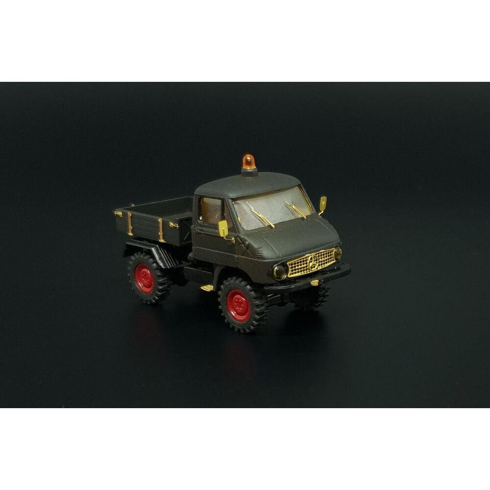 Hauler MB Unimog 411 (Brekina)