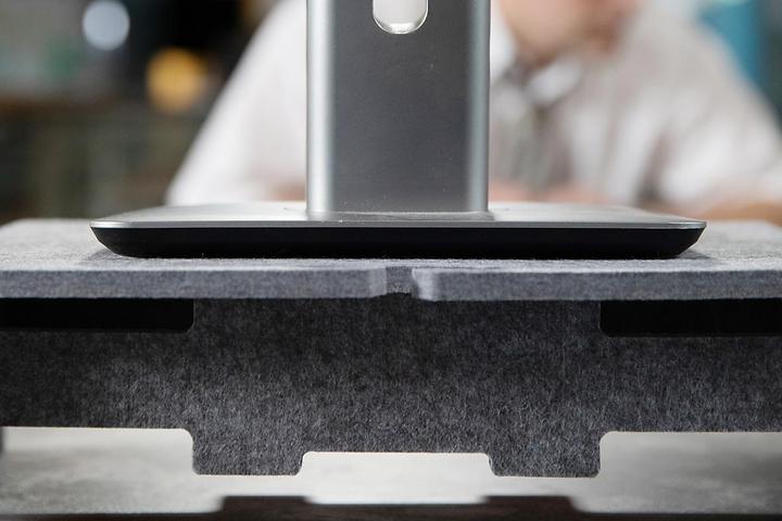 Produktbild Bakker Elkhuizen Monitorständer Q-Riser 110 Circular, grau retail (Tisch, 30", 10 kg)