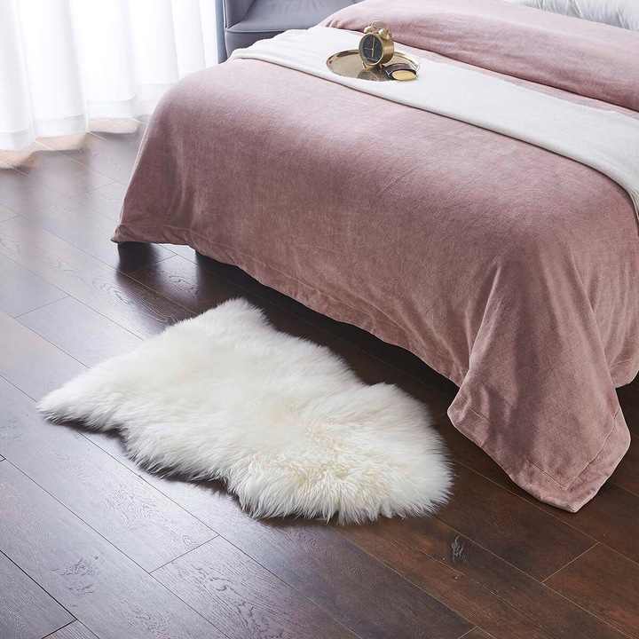 Actual product image Lipo Genuine Sheepskin