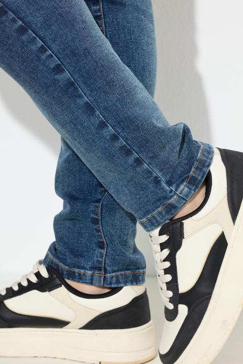 Immagine prodotto Ulla Popken Jeans modello Sarah con taglio della gamba aderente e dritto e cintura comoda (50)