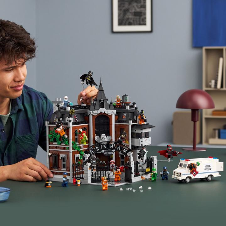 Produktbild LEGO Arkham Asylum (76300, LEGO DC)