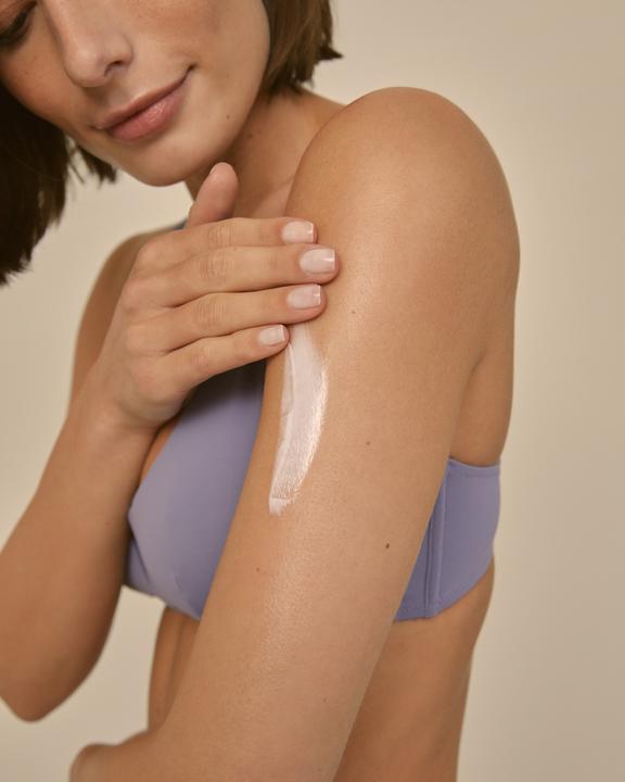 Immagine prodotto NIVEA DUPLIKAT Latte ricco per il corpo (Latte corpo, Crema corpo, 400 ml)