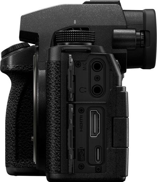 Actual product image Panasonic Lumix S5IIX Kit (20 - 60 mm, 24.20 Mpx, Full frame)
