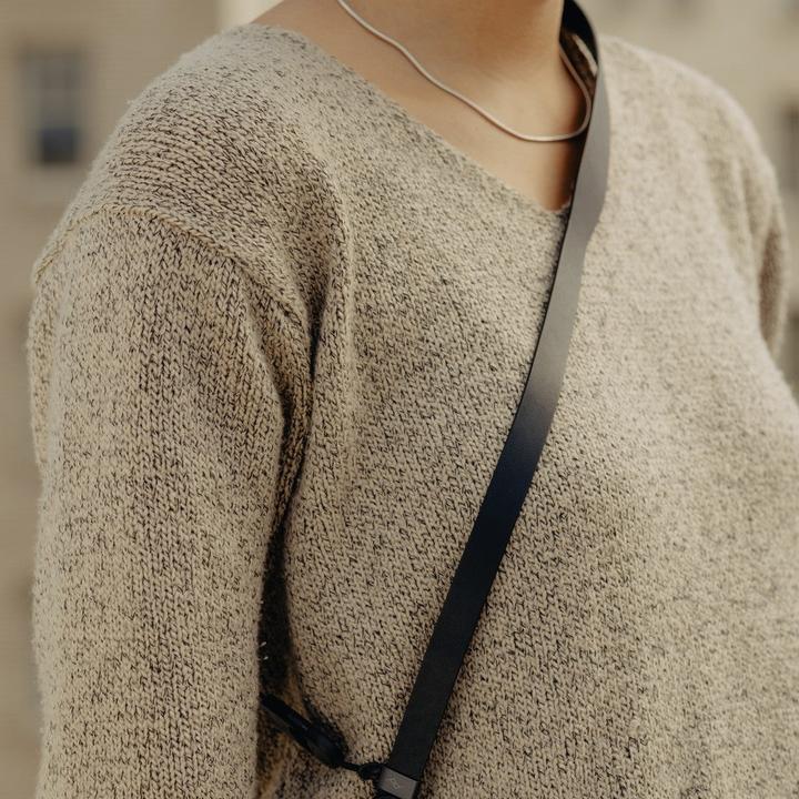 Actual product image Peak Design Leather Camera Strap Standard (Neck belt)