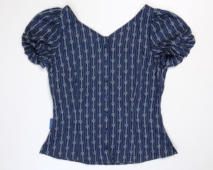 Actual product image Jenni Hemden Edelweiss puffed sleeves (44)