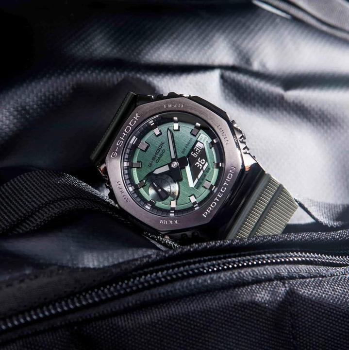 Productafbeelding G-Shock GM-2100B-3AER (Analoog horloge, Digitaal horloge, 44.40 mm)