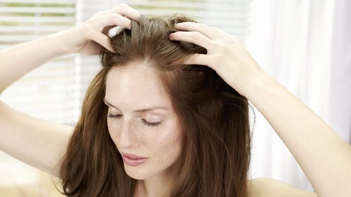 Produktbild Weleda Intensiv pflegendes Haaröl (50 ml)