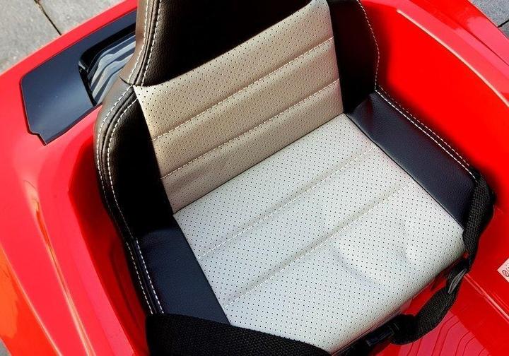 Productafbeelding Lean Toys De batterijauto is rood (12 V)