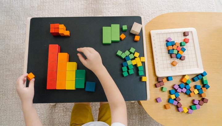 Produktbild Plantoys Bunte Zählblöcke Unit Link Serie