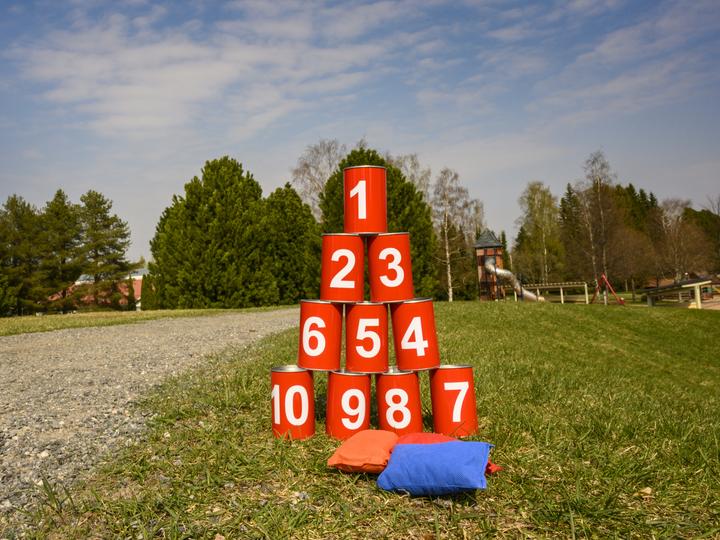 Actual product image Tactic Tin Throwing (2 Players)