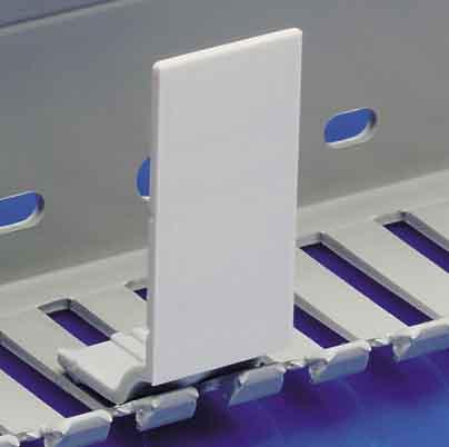 Produktbild RS PRO Panel trunking universal wire holder (7 cm)