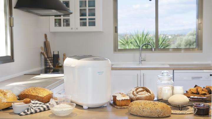 Actual product image Cecotec Bread&Co