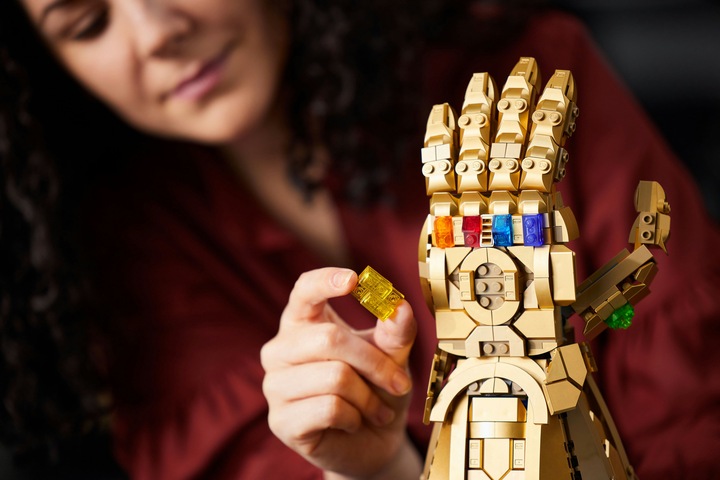 Actual product image LEGO Infinity Glove (76191, LEGO Marvel)