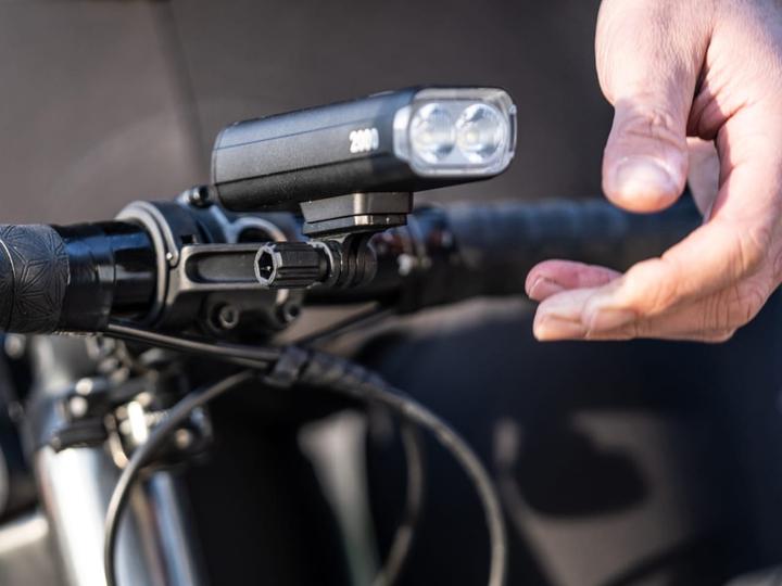 Produktbild BBB Lenkerhalter BBB-Lights Centermount 2.0