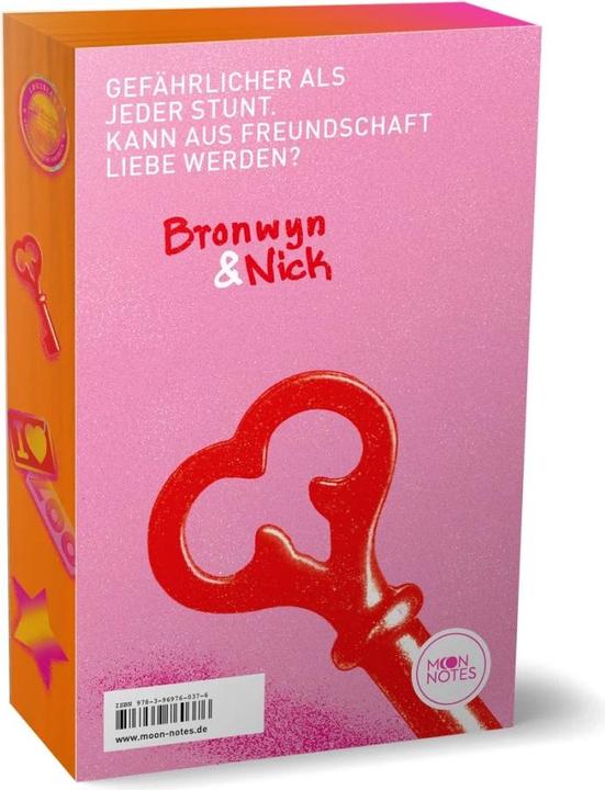 Immagine prodotto Room for Love 2. Three with a Key (Tedesco, Laura Labas, Note sulla Luna, 2023)