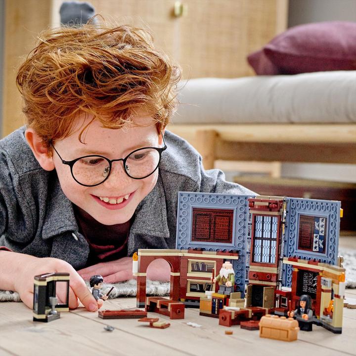 Produktbild LEGO Hogwarts Moment: Zauberkunstunterricht (76385, LEGO Harry Potter)