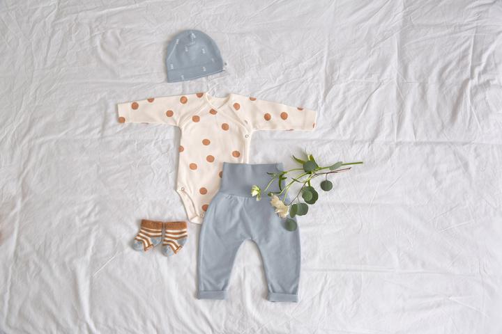 Produktbild Lässig Langarm-Body Punkte Milky Gr. 86/92 (86, 92)