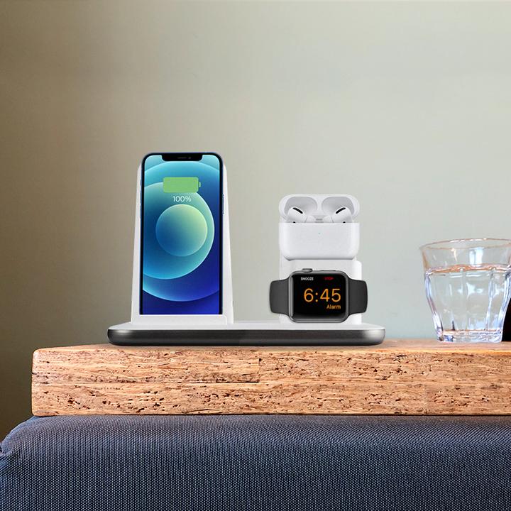 Actual product image Xtorm 3-in-1 Wireless Charging Base (15 W)