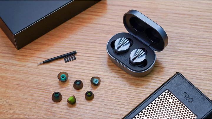 Actual product image FiiO FW3 (No noise cancelling, 7 h, Wireless)