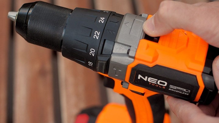 Produktbild Neo Bürstenloser Bohrschrauber mit 100 Nm Energy+ Schlagkraft (Akkubetrieb)