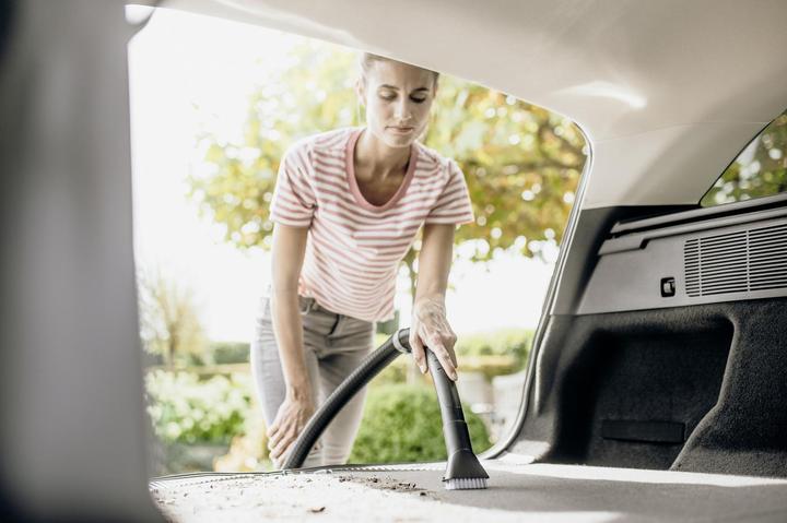 Actual product image Kärcher WD 4 V-20/6/22 CAR wet and dry cleaning vacuum cleaner (Wet dry vacuum cleaner)