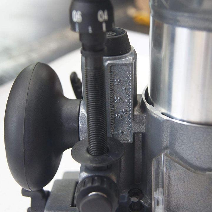Actual product image Katsu Tools Router 710W, with 3 bases and 3 collets