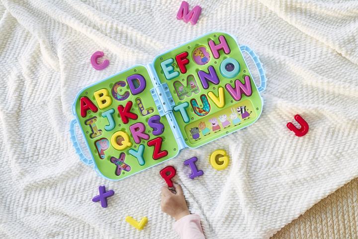Produktbild Hasbro Peppas Buchstabenbox, Alphabet-Puzzle, Vorschul-Spielzeug