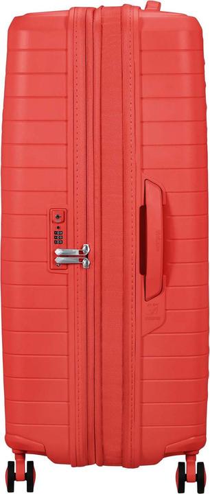 Actual product image American Tourister Fastforward Spinner (108 l)