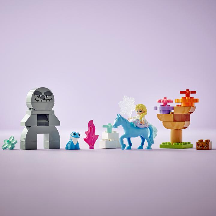 Produktbild LEGO Elsa und Bruni im Zauberwald (10418)