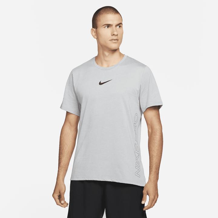 Actual product image Nike DD1828-073 (XXL)