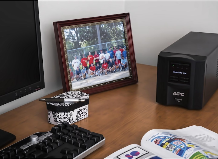Actual product image APC Smart-UPS (750 VA, 500 W, Line-interactive UPS)