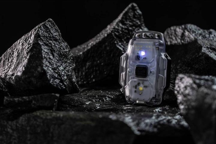 Image du produit ArmyTek Crystal WUV Grey Lampe de poche LED avec dragonne, avec interface USB (6.30 cm, 150 lm)