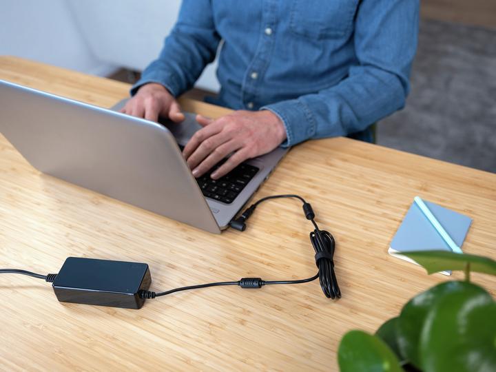 Produktbild Trust Primo 70W-19V Ladegerät (70 W)