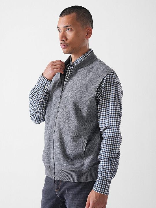 Actual product image Maerz Gilet (50)