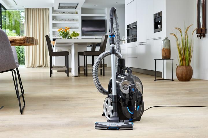 Actual product image Philips 7000 Series PowerPro Expert