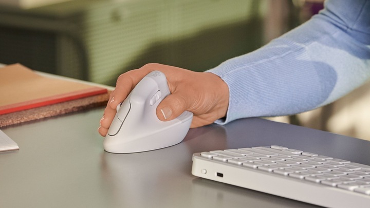 Actual product image Logitech Lift (Wireless)