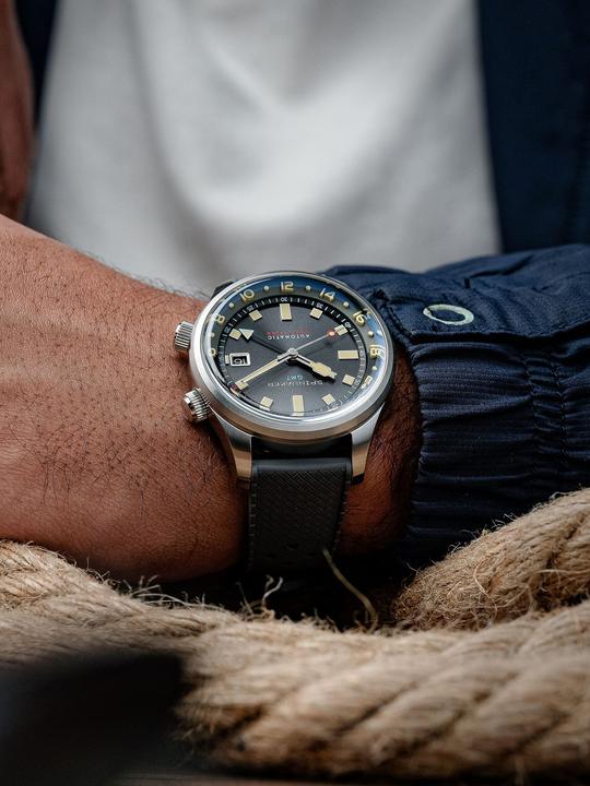 Immagine prodotto Spinnaker SP-5121-33 Bradner GMT