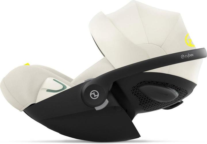 Produktbild Cybex Cloud G i-size Plus mit Base (Babyschale, ECE R129/i-Size Norm)