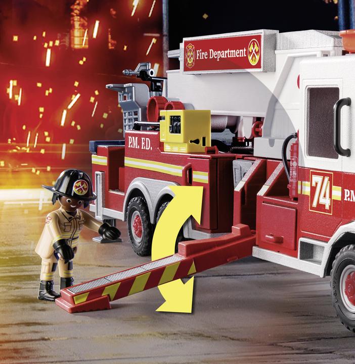 Actual product image Playmobil Fire truck: US Tower Ladder (70935, Playmobil City Action)