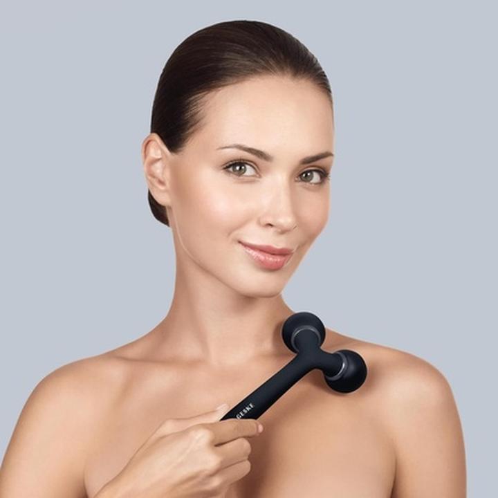 Actual product image Geske Smartappguidedtm Sonic Facial & Body Roller 4 in 1 Derma Roller