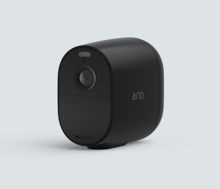 Actual product image Arlo Essential Spotlight, kit 3 cameras black (1920 x 1080 Pixels)