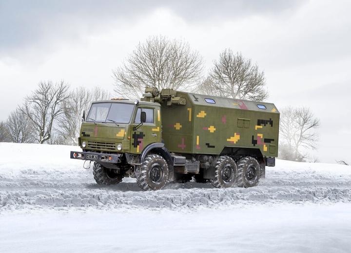 Produktbild ICM KAMAZ-4310, Ukrainian Military Box Truck
